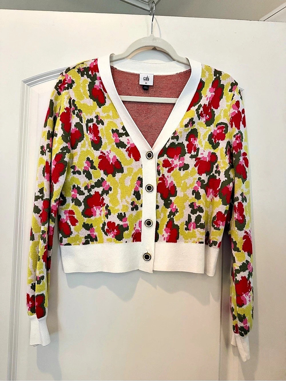 Cabi Garden Cardigan #6450 Floral Cropped Sweater XS Spring 2024